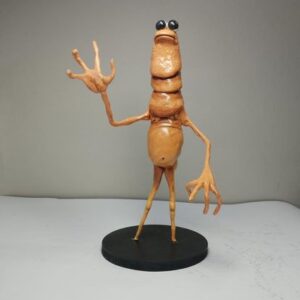 عروسک مارکوس 20 سانتی با پایه کد 47